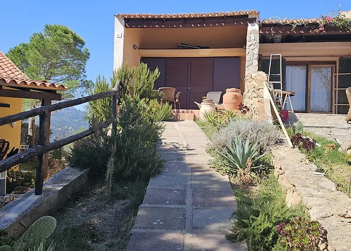 Coralli House
